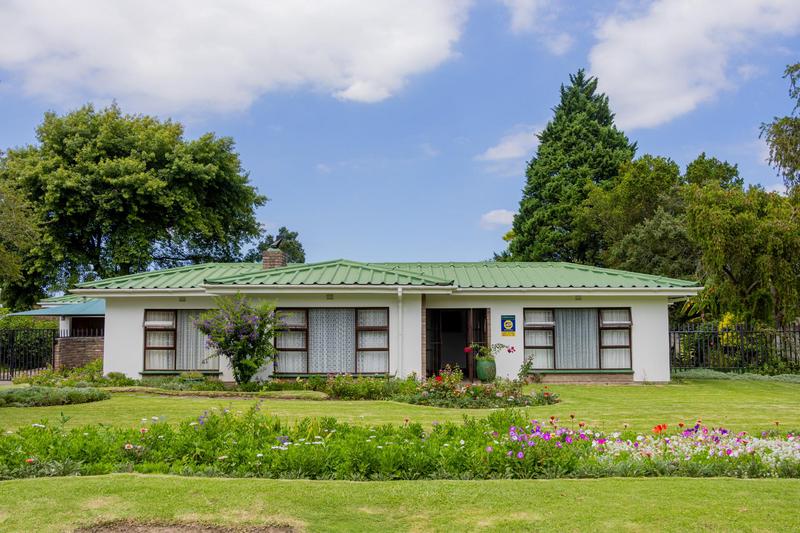 5 Bedroom Property for Sale in Heather Park Western Cape